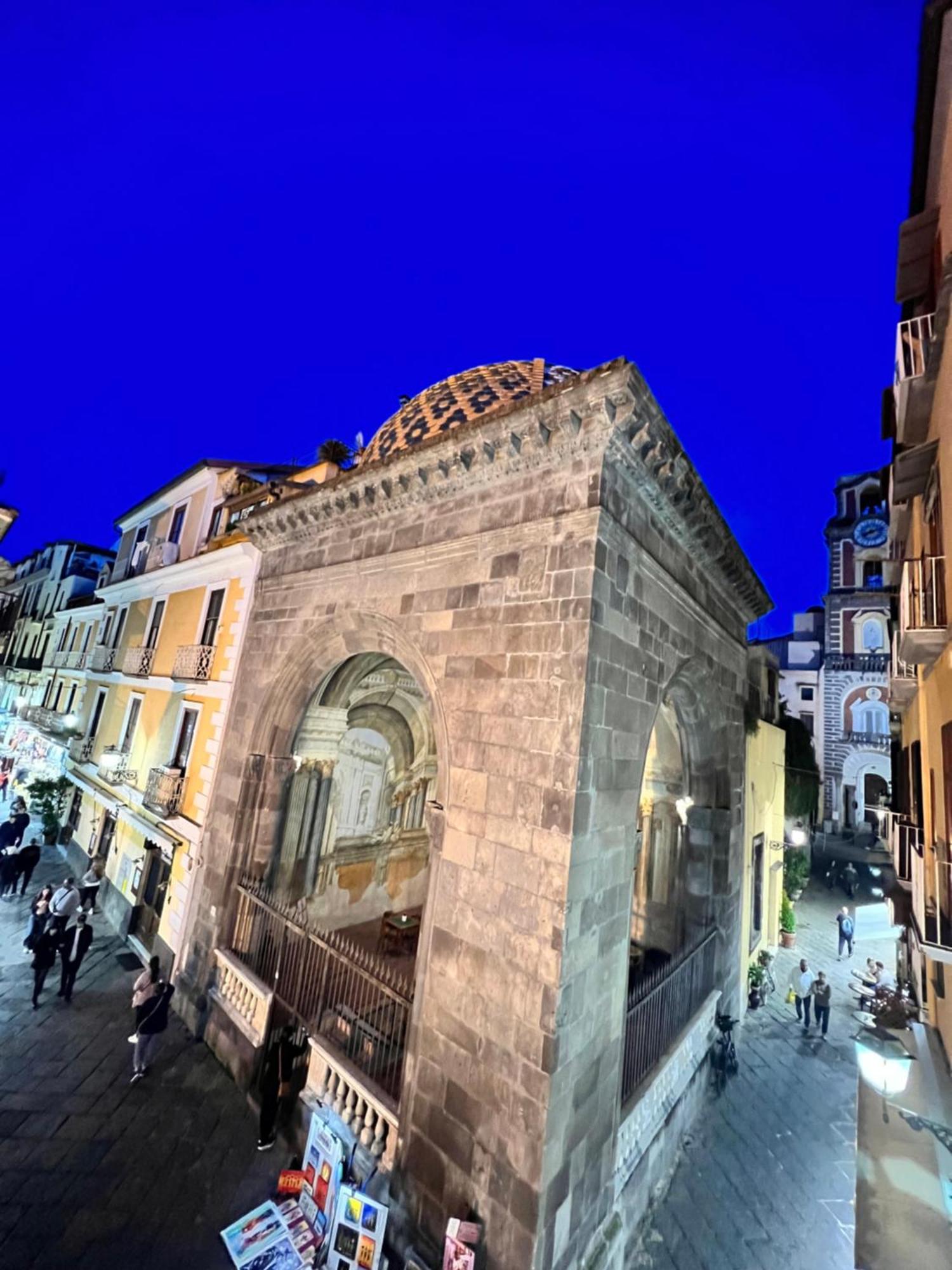 ソレントPalazzo Ammone - Sedil Dominovaアパートメント エクステリア 写真